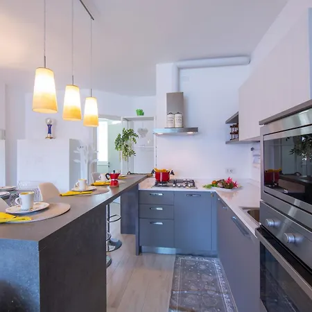 Lägenhet Modern Ulivi Mezzegra