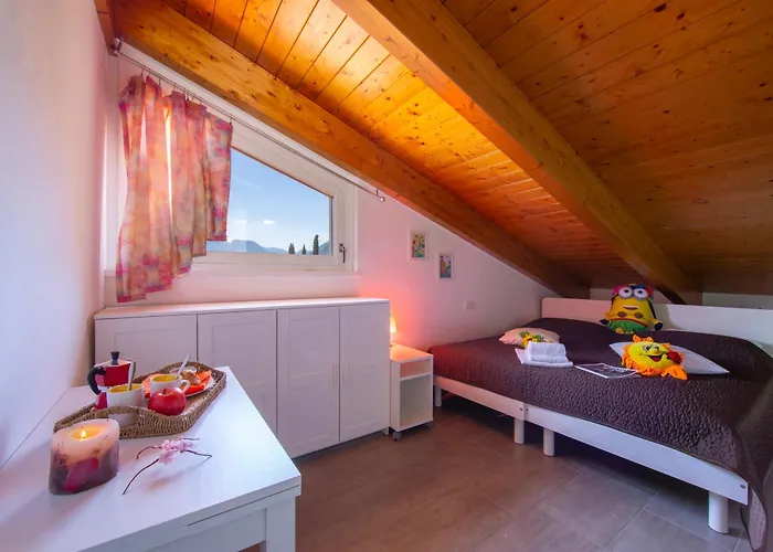 Modern Ulivi Apartment