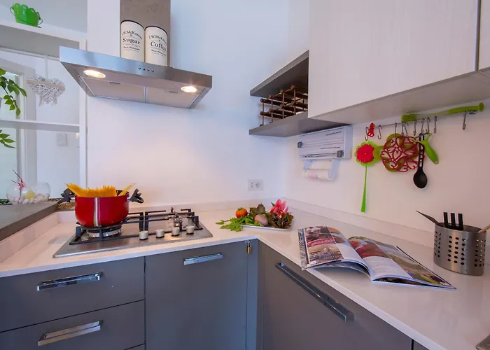 Modern Ulivi Apartment *