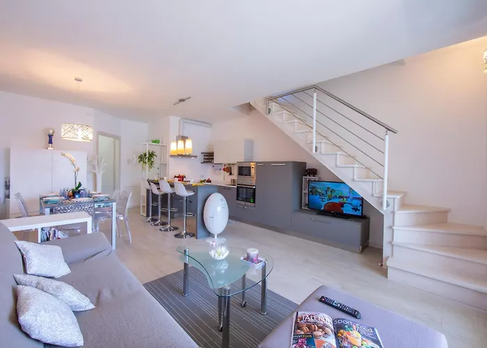 Modern Ulivi Mezzegra